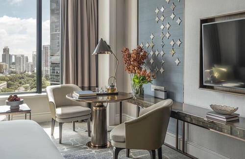 Orchard Hotel | Four Seasons Hotel Singapore