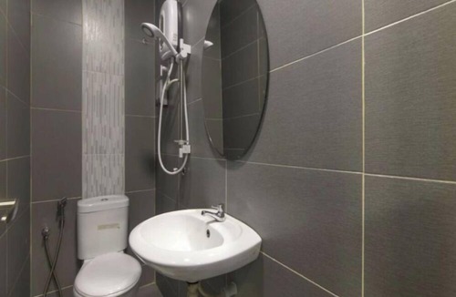 Lavender Hotel | Twin Standard Room @Covenient Farrer Hotel SG​