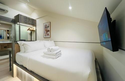 Chinatown Hotel | Newly Refurbished- Heritage Collection on Smith