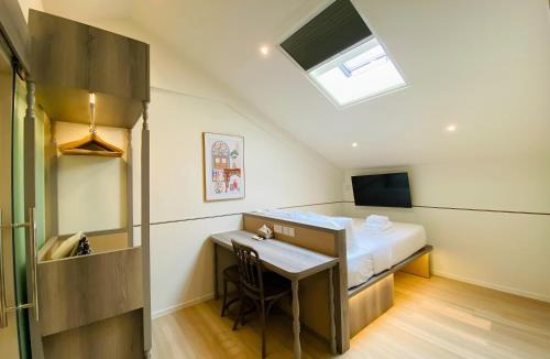 Chinatown Hotel | Newly Refurbished- Heritage Collection on Smith