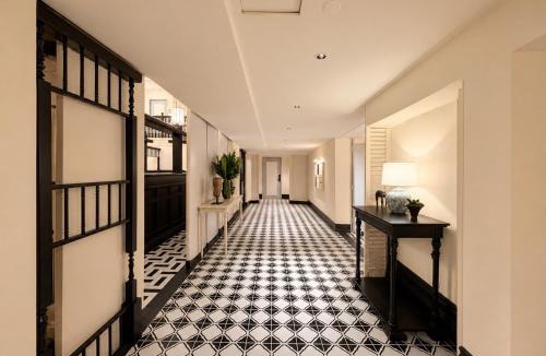 Chinatown Hotel | Aura Opera House Chinatown- Newly Renovated