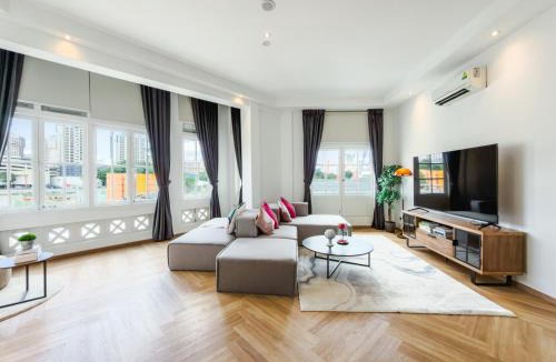 Bugis Village Hotel | The White House - Serviced Residences by Cove & Belle Living