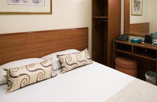 Red Light District Hotel | Hotel 81 Geylang