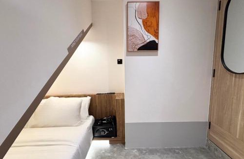 Kampong Glam Hotel | Heritage Collection on Victoria - Mobile App Check-In
