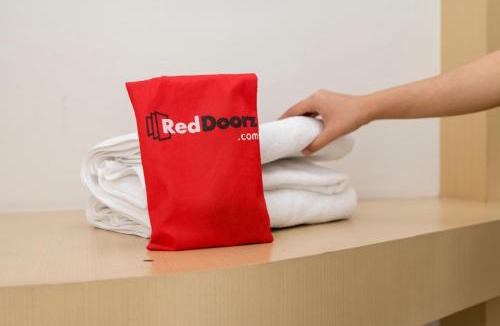 Thomson Road Hotel | RedDoorz Premium at Balestier
