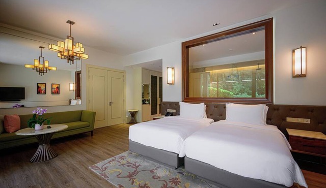 Resorts World Sentosa - Equarius Hotel in Singapore